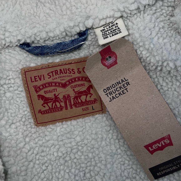 Blue Levi’s original truckers jacket - Picture 3 of 3